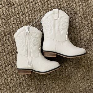 7T toddler girl ivory boots NEW
